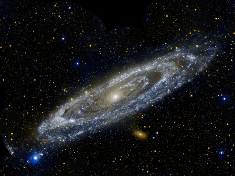 Телескоп Hubble смог увидеть ранние галактики