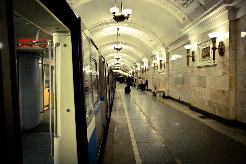 Московское метро в ожидании бесплатного Wi-Fi