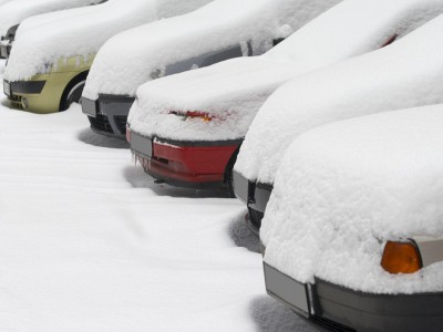Автомобили по снегом