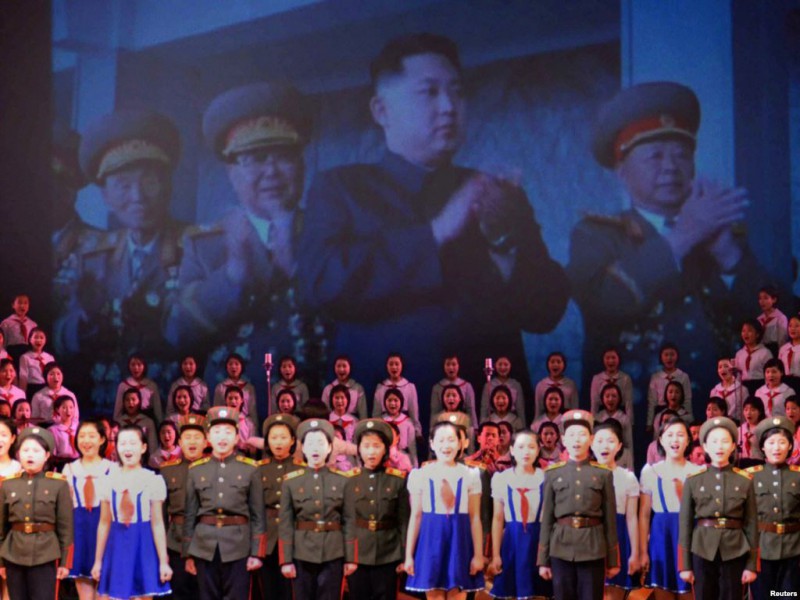 КНДР празднует день рождения Ким Ир Сена