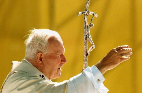 Ватикан объявил Иоанна Павла II святым