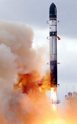 Южнокорейский спутник успешно вышел на орбиту