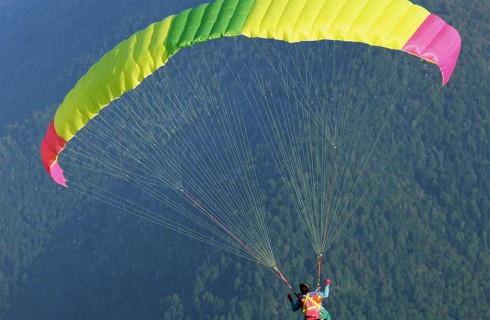 Бразильянка прыгнула с парашюта в 103 года