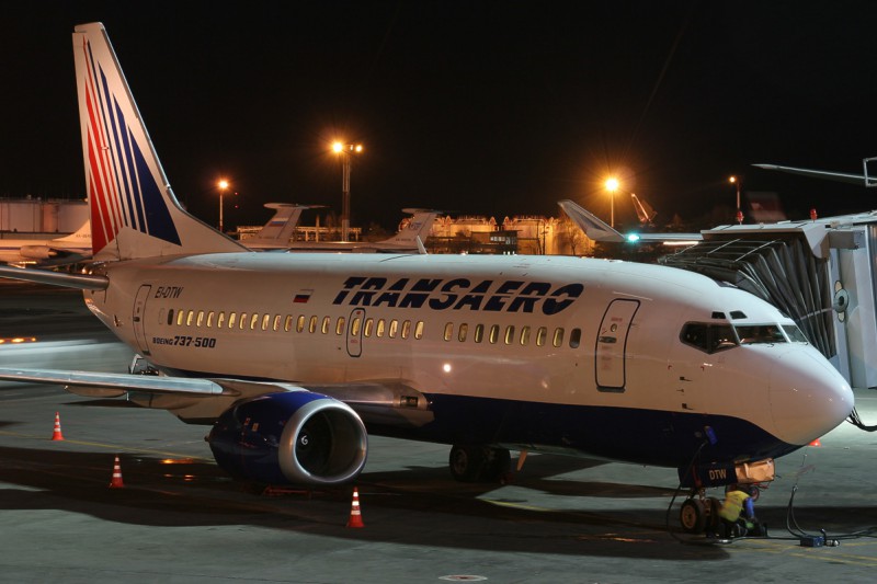 Пассажирский самолет был вынужден совершить аварийную посадку в Новосибирске