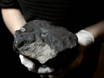 Фрагмент челябинского метеорита