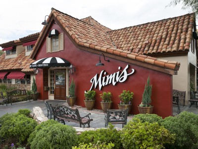 История в ресторане Mimi’s Café в Викторвилле