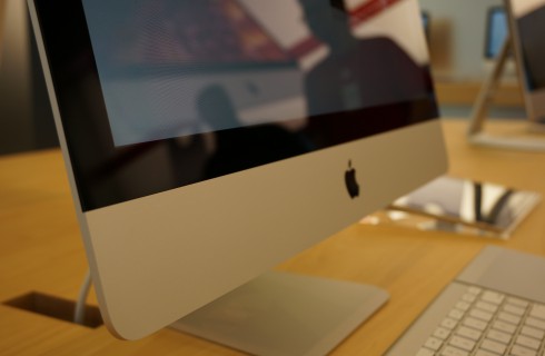 Apple представила упрощенную версию iMac