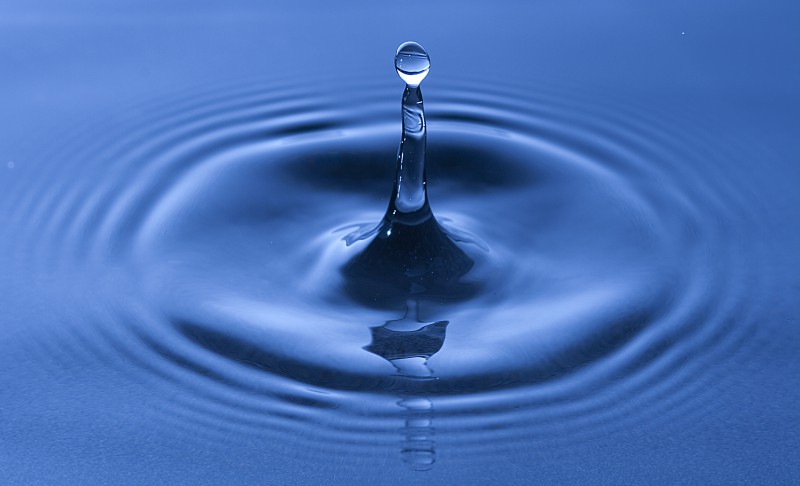 Большие запасы воды находятся в недрах Земли