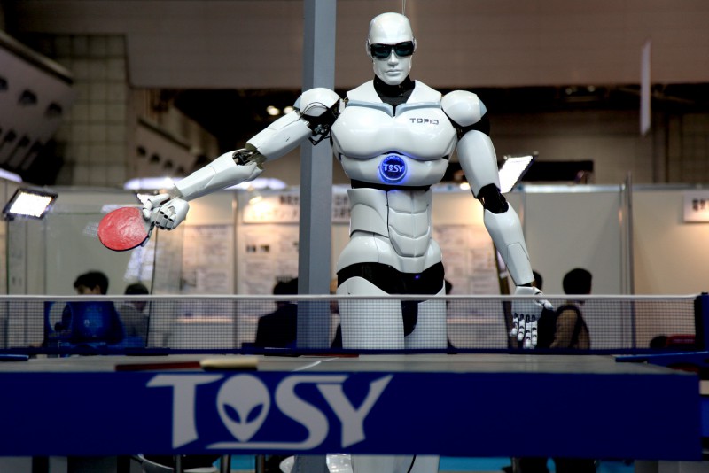 Великобритания выпустит роботов будущего на публику