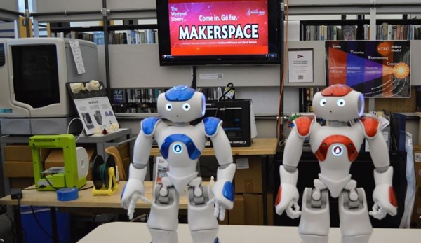 Библиотечные роботы научать людей кодировать