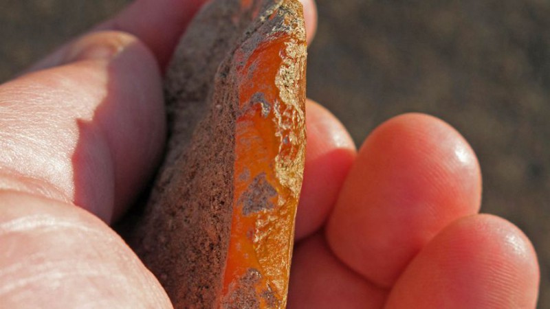 Почему ученым интересен кусок оранжевого агата