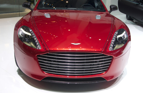 Aston Martin создает машину мощностью в 1000 лошадиных сил