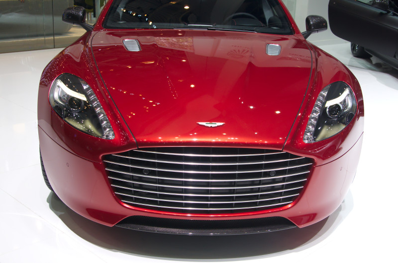 Aston Martin создает машину мощностью в 1000 лошадиных сил