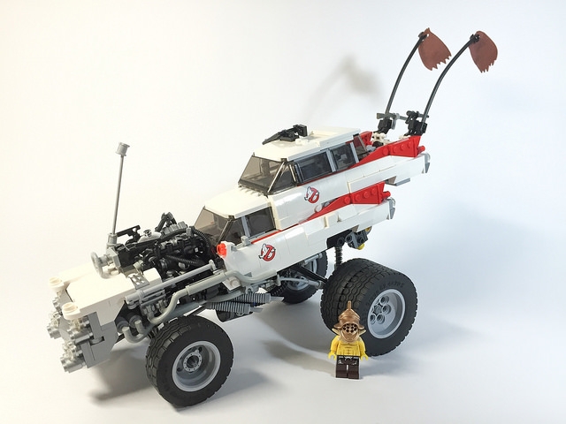 Фильм «Безумный Макс: Дорога Ярости» воссоздали в LEGO