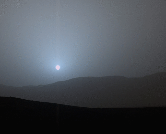 Curiosity показал первый цветной марсианский закат