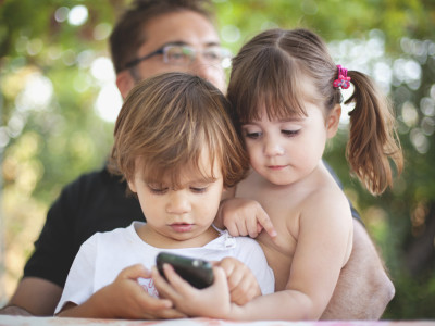 Дети и смартфон