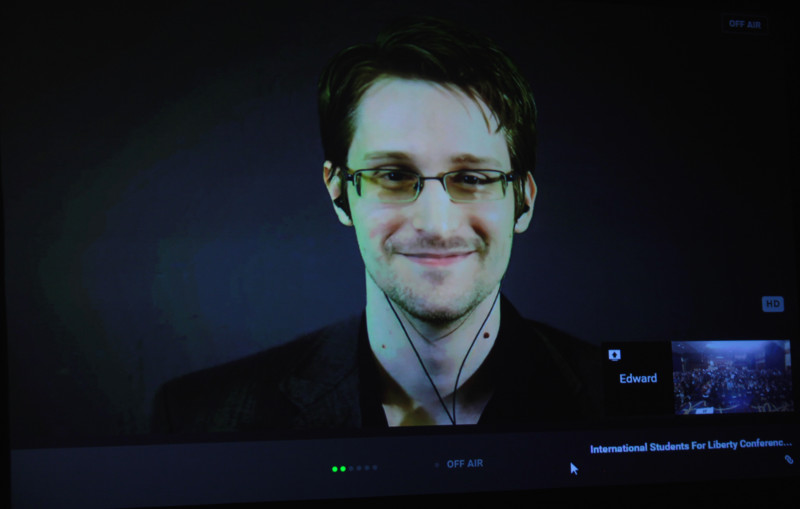 Сноуден считает мессенджер Telegram небезопасным