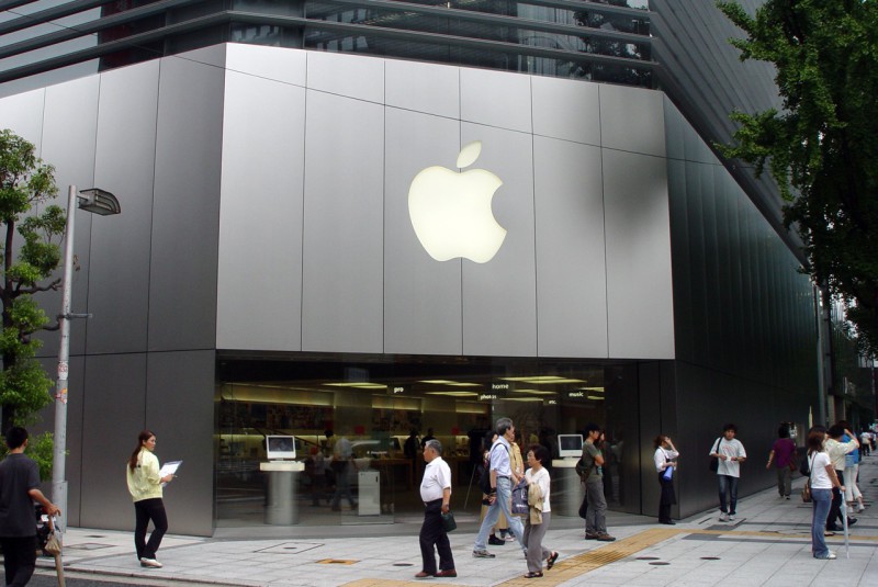 Владельцы iPhone 4S подали иск в суд на компанию Apple