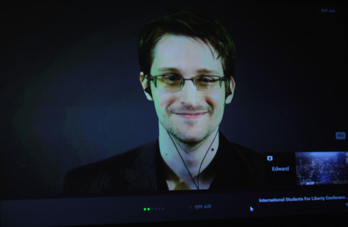 Сноуден сообщил японцам, что за ними следит США