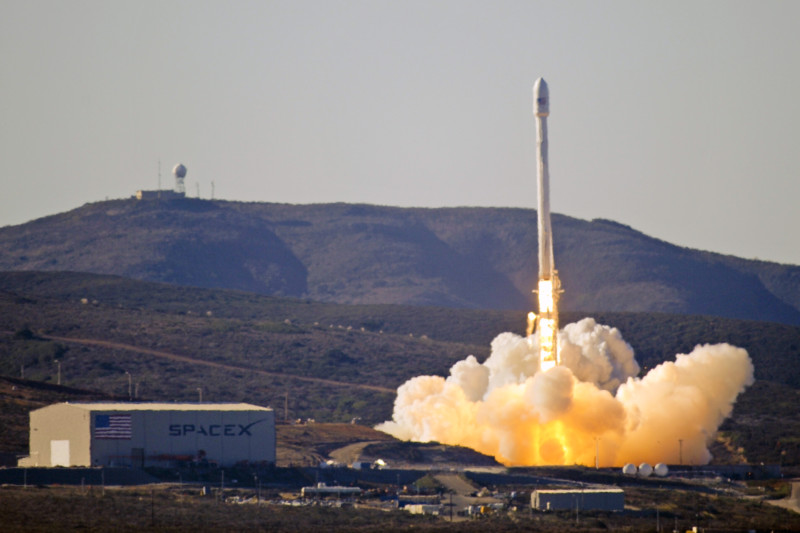 SpaceX еще раз успешно посадила Falcon 9