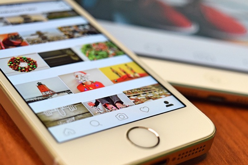 Пользователи Instagram могут сохранять чужие фотографии