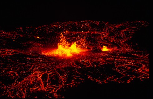 Пять активных вулканов, которые можно посетить в этом году