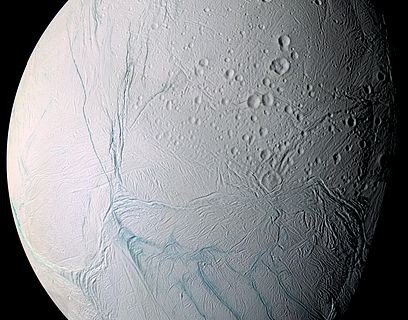 Спутник Сатурна может быть колыбелью жизни
