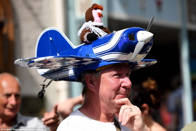 Тысячи шляпников показали по-настоящему безумный креатив