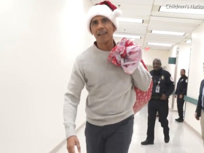 Барак Обама в детской больнице